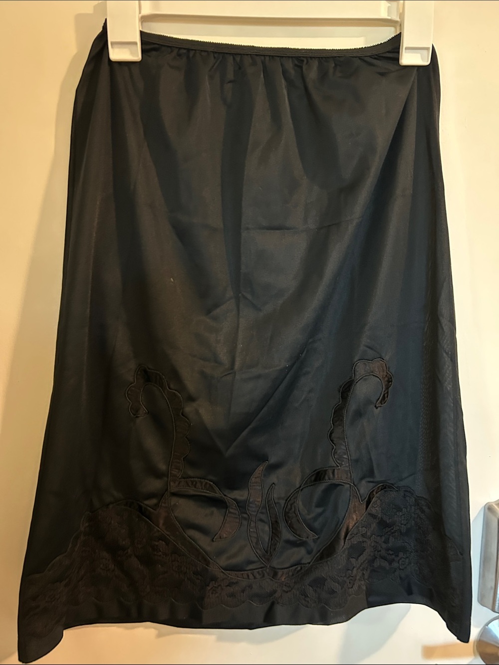 Vintage Black lace half slip